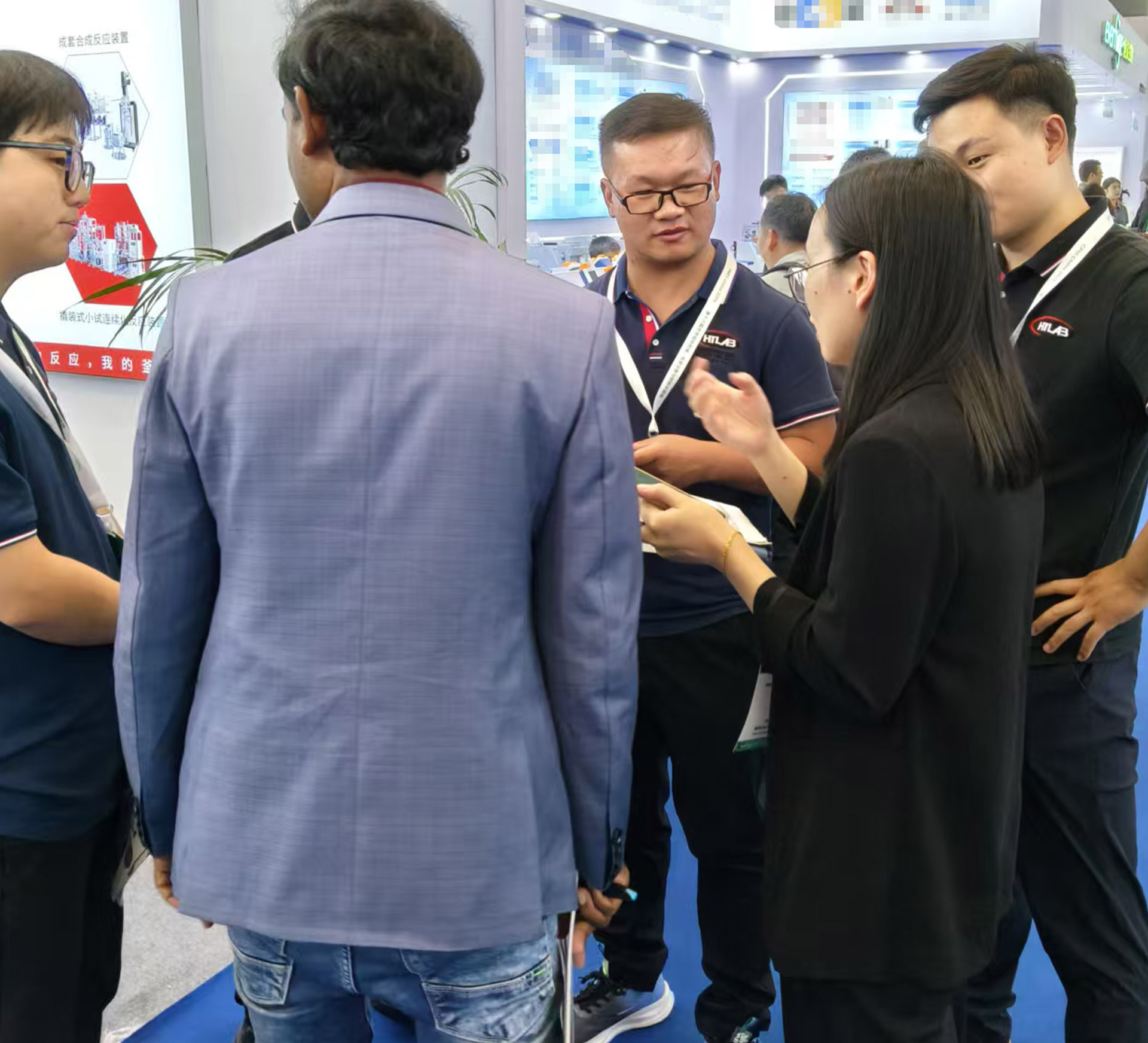 国外客户前来咨询