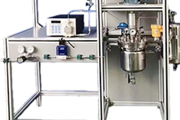 PVC反应装置实拍图